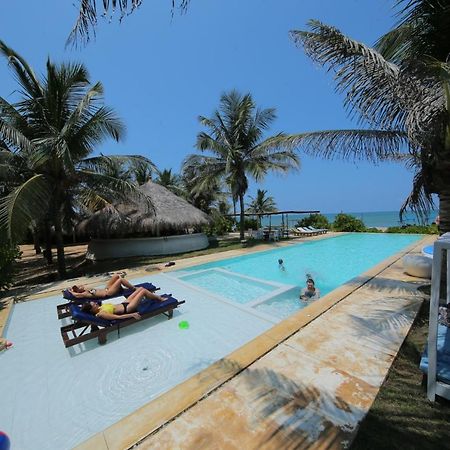 Dolphin Beach Resort Kalpitiya Exterior foto