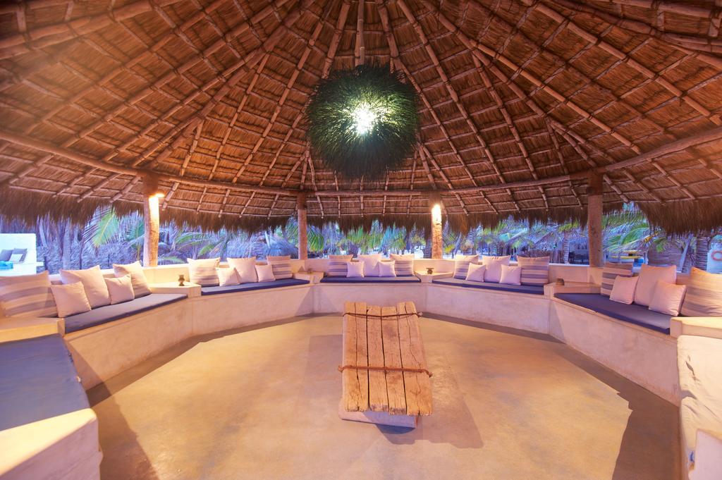 Dolphin Beach Resort Kalpitiya Exterior foto